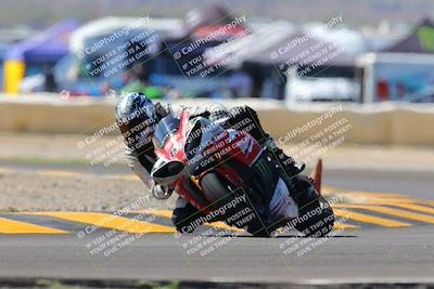 media/Oct-09-2022-SoCal Trackdays (Sun) [[95640aeeb6]]/Turn 2 (1110am)/